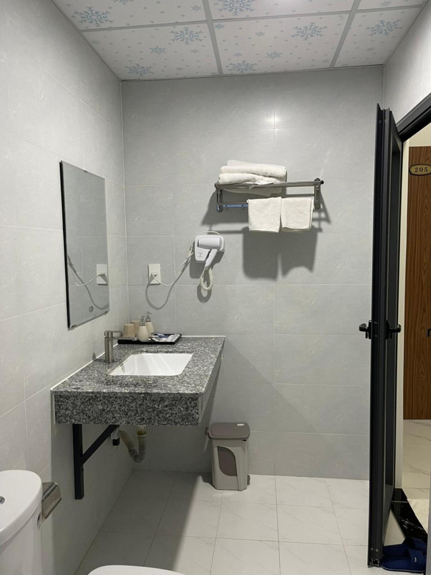 Duc Luu Quang Hotel Binh Thuan Tuy Phong Luaran gambar